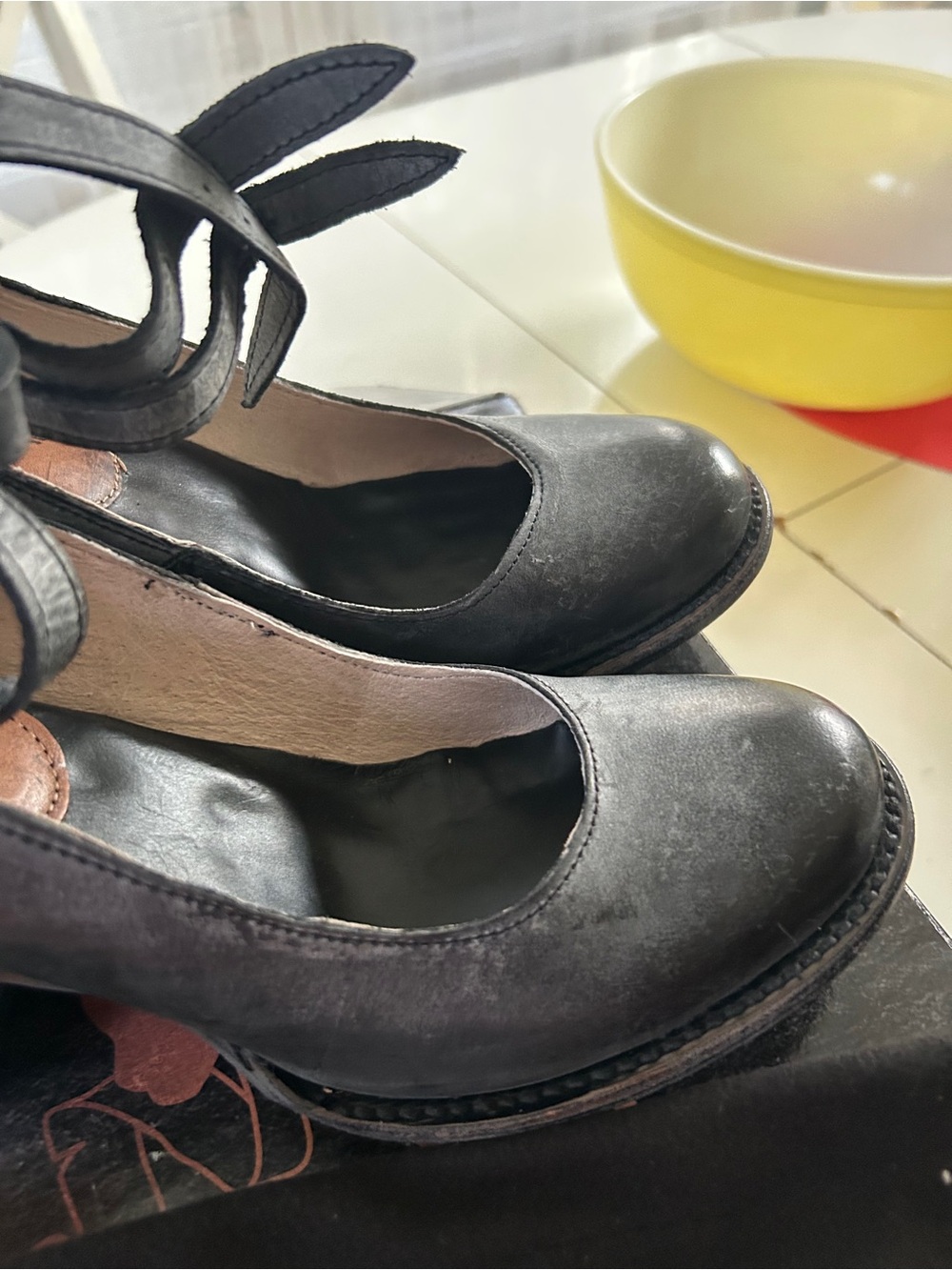 Free bird gorgeous! Black Strappy Mary Jane Block Heels - Picture 7 of 13